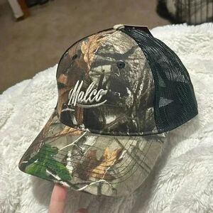 Malco camo huntig hat brand new with tags